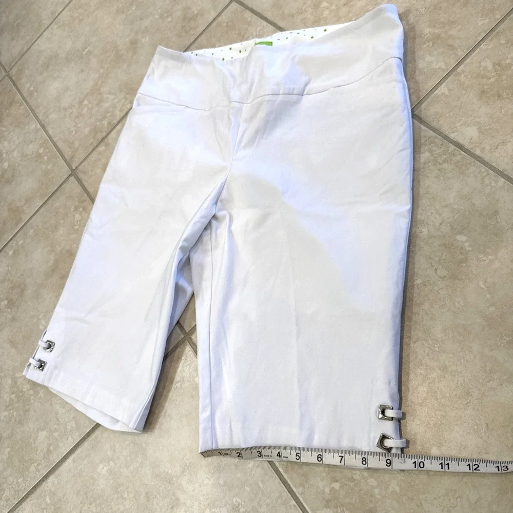 Swing Control  Size 16 White Bermuda Golf Shorts Pull-On Stretch 12" Inseam - Picture 6 of 9